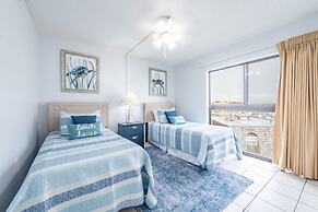 Chateau by the Sea - Happy Palm Stays