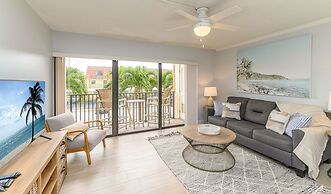 Chateau by the Sea - Happy Palm Stays