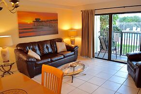 Chateau by the Sea - Happy Palm Stays