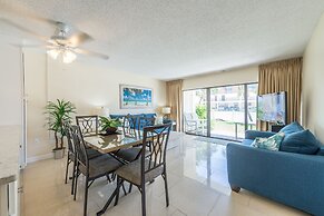 Chateau by the Sea - Happy Palm Stays