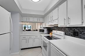 Canaveral Towers by Happy Palm Stays