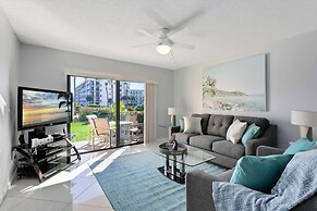 Canaveral Towers by Happy Palm Stays