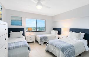 Canaveral Towers by Happy Palm Stays