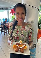 Litia Sini Beach Fales