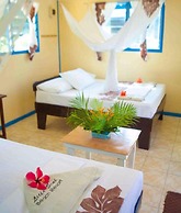 Litia Sini Beach Fales