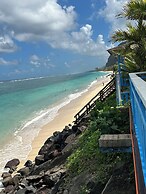 Litia Sini Beach Fales