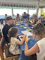 Litia Sini Beach Fales