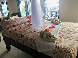 Litia Sini Beach Fales