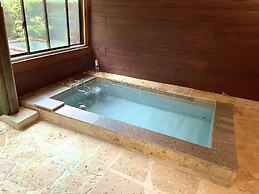 Canadian Village Goryu