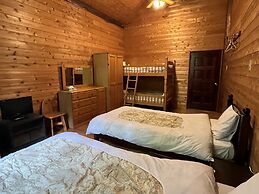 Canadian Village Goryu