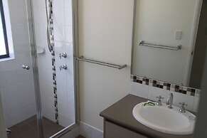 Byford House on the Scarp