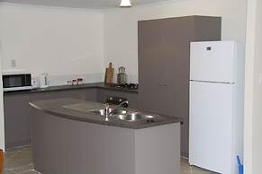 Byford House on the Scarp