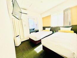 Nipponbashi Crystal Hotel