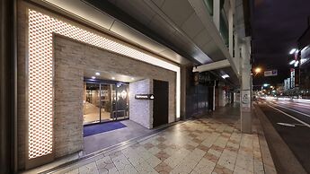 Nipponbashi Crystal Hotel