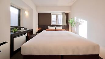 Nipponbashi Crystal Hotel