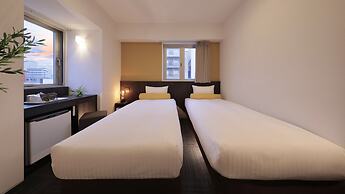 Nipponbashi Crystal Hotel