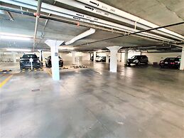 Monki Di Executive Suites - GLAS - Luxury Inner City Home 3 min to Dow