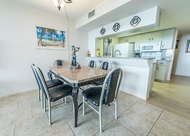 Cape Winds by Happy Palm Stays