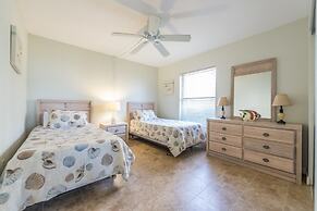 Cape Winds by Happy Palm Stays