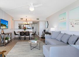 Cape Winds by Happy Palm Stays