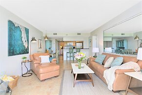 Cape Winds by Happy Palm Stays