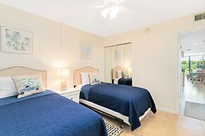 Cape Winds by Happy Palm Stays