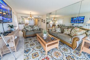 Spanish Main by Happy Palm Stays