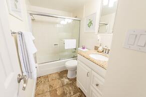 Spanish Main by Happy Palm Stays