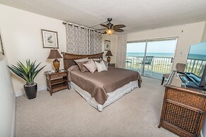 Spanish Main by Happy Palm Stays