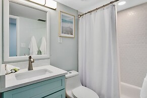 Spanish Main by Happy Palm Stays