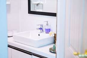 Riverside Guest House