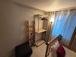 Riverside Guest House