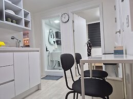 Riverside Guest House