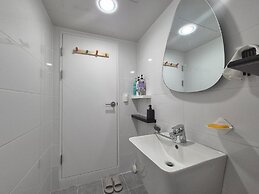 Riverside Guest House