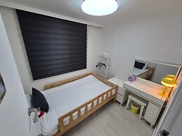 Riverside Guest House