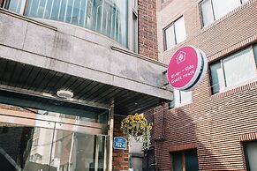 Riverside Guest House