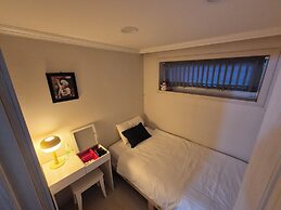 Riverside Guest House