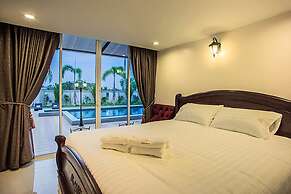 Royal Graces Pool Villas