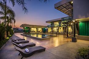 Royal Graces Pool Villas