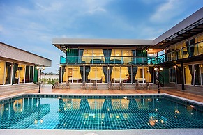 Royal Graces Pool Villas