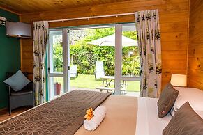 Tatahi Lodge Beach Resort