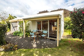 Tatahi Lodge Beach Resort