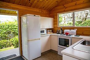 Tatahi Lodge Beach Resort