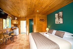 Tatahi Lodge Beach Resort