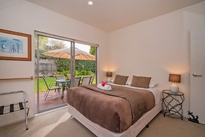 Tatahi Lodge Beach Resort