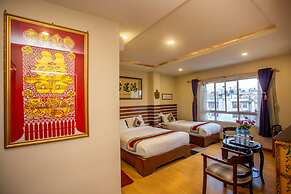 Truly Asia Boutique Hotel