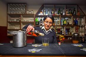 Truly Asia Boutique Hotel