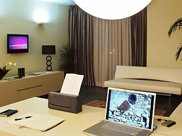 Home Club Suite Hotel