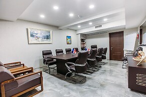 Aivani Hotel