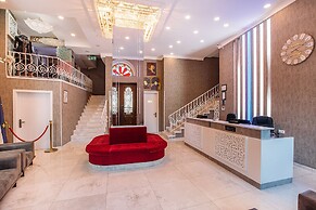 Aivani Hotel